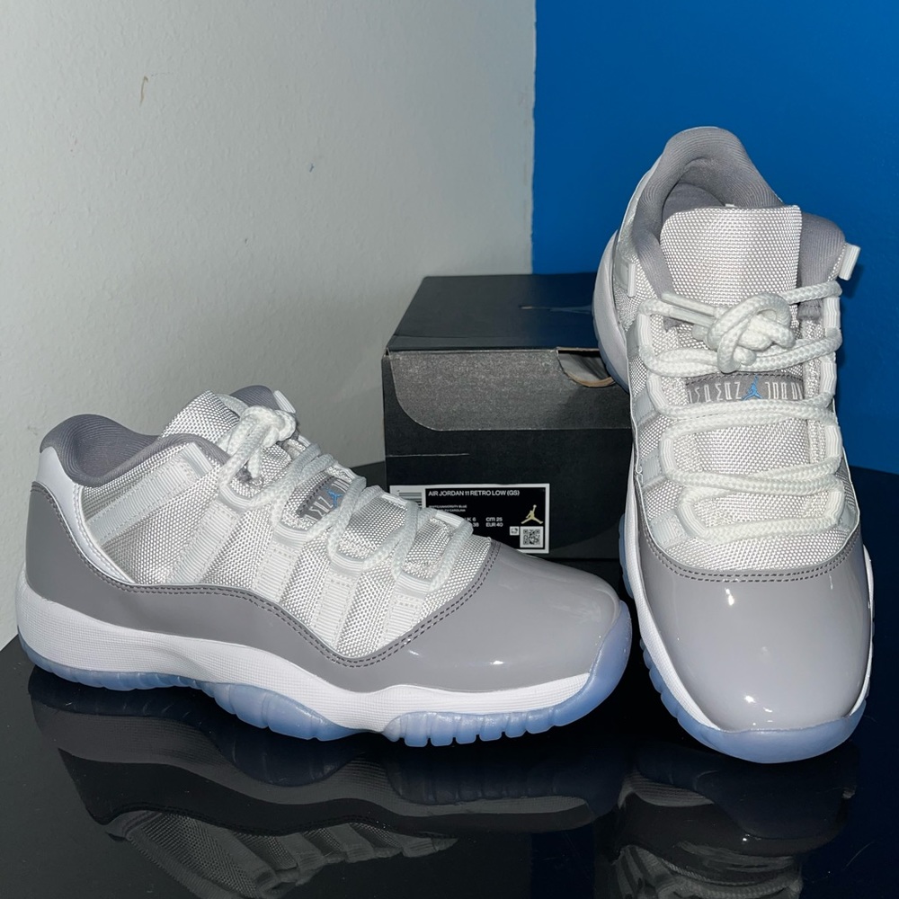 RETRO 11 JORDANS